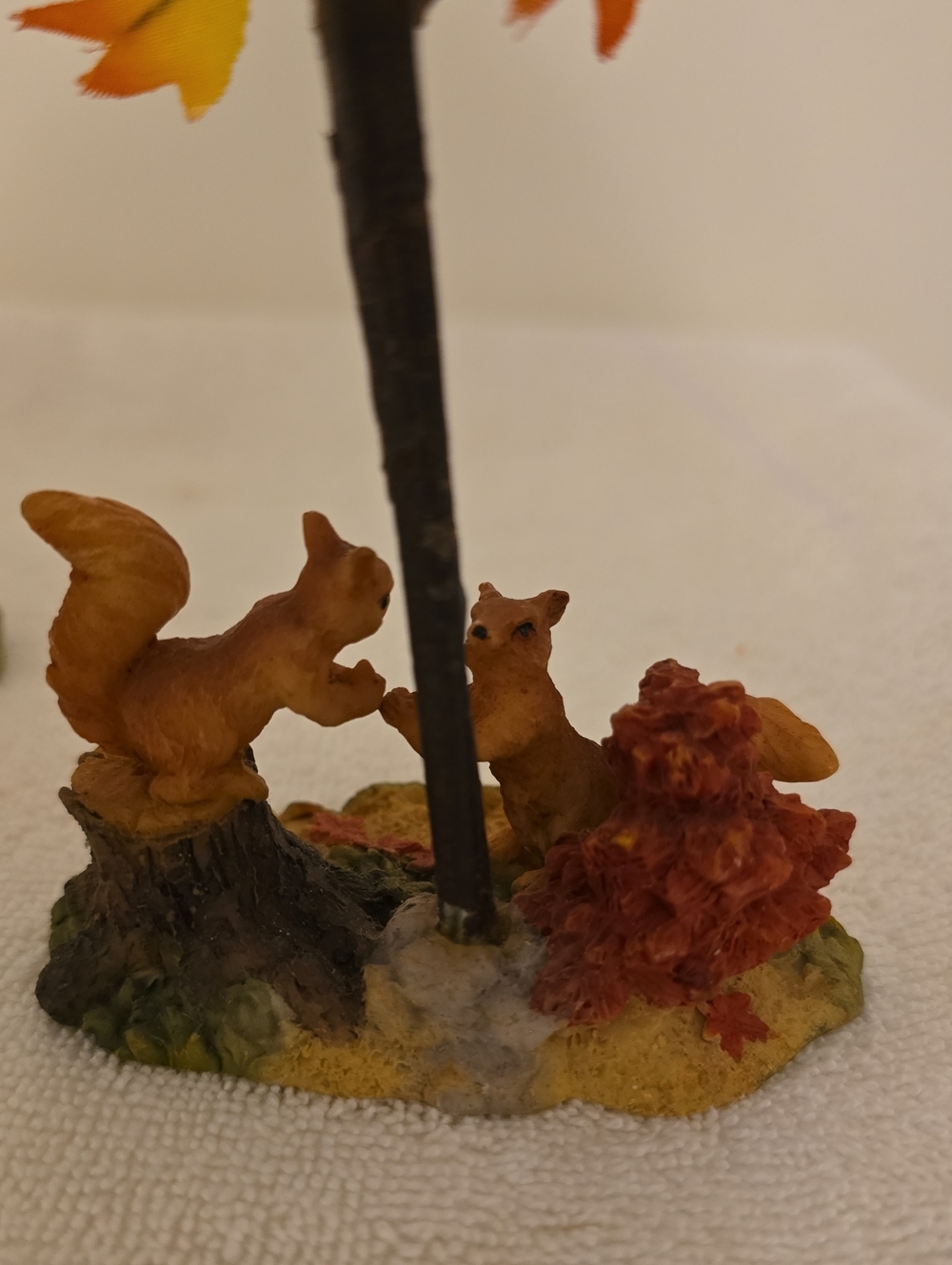 Set of 9 Vintage Fall Harvest Village Figurines - Picture 4 of 16
